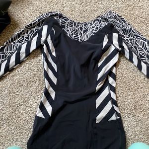 Lululemon Shanti swim rash guard